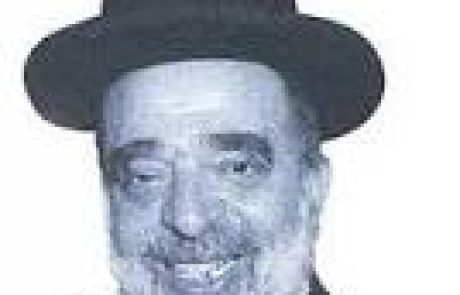 דעתו של הרב בן ציון אבא שאול זצוק"ל על פאה נכרית מותרת או אסורה ?
